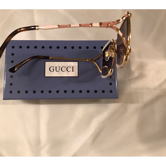 Gucci Ivory Frames / Sunglasses - Picture 5 of 7